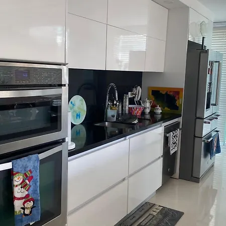 Con Excelente Vista Al Mar Apartamento