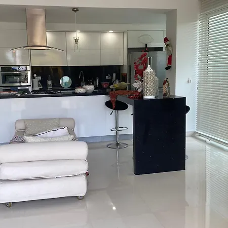 Apartamento Con Excelente Vista Al Mar *