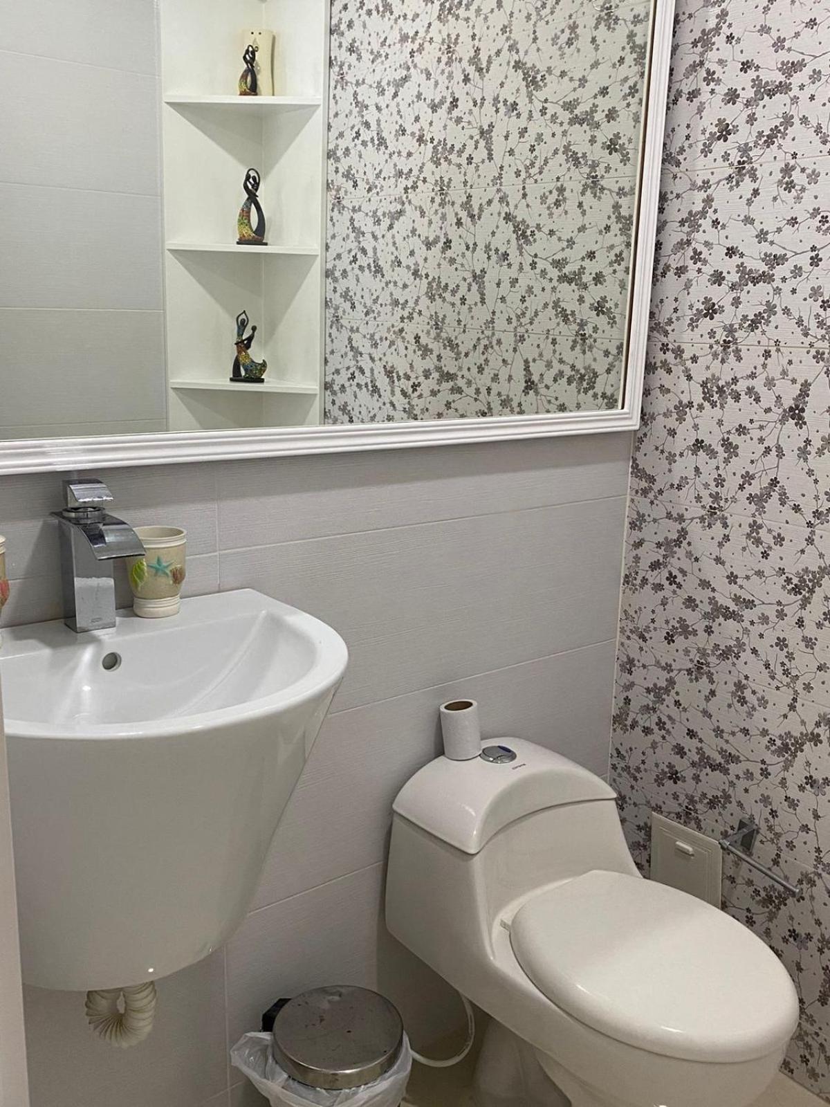 Con Excelente Vista Al Mar Apartamento *